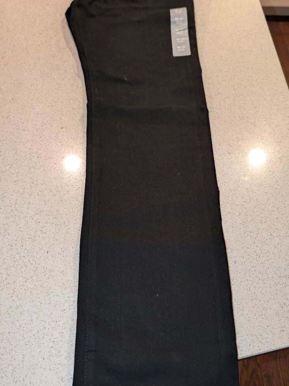 NEW w/Tags-Uniqlo Black Mens 33x32 Slim Fit Cotton Blend Powder Soft Denim Jeans
